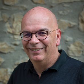 Janmario Hero Reina General manager